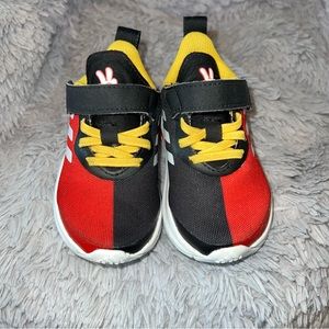 Toddler boys Adidas Mickey Mouse shoes size 5